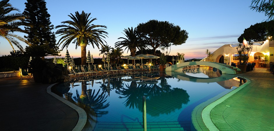 Lastminute Benessere Forio Maggio Hotel Villa Teresa Tre Stelle Piscine Terme Vacanza Spiaggia Prenotazioni Hotel Vicino al Mare